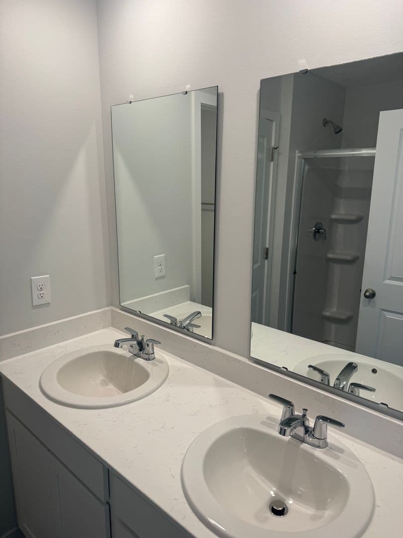 Columbus Townhome: 1388 Marinelli Dr E