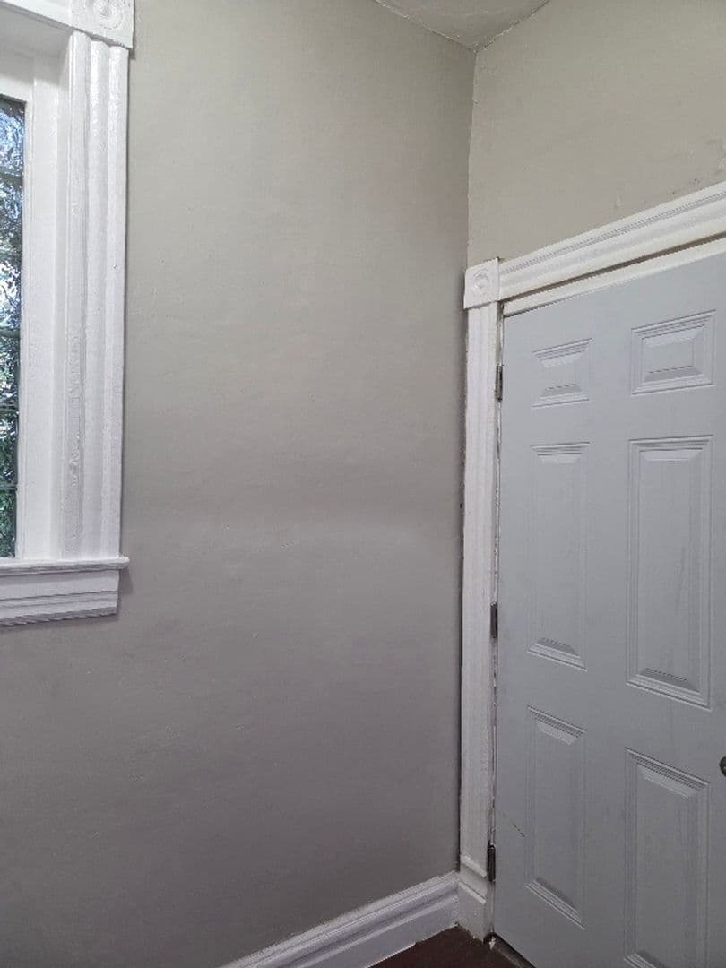 Saint Louis House: 5501 Putnam St