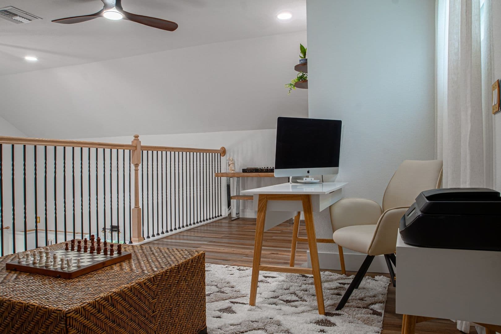 Ocoee House: 349 N Bluford Ave