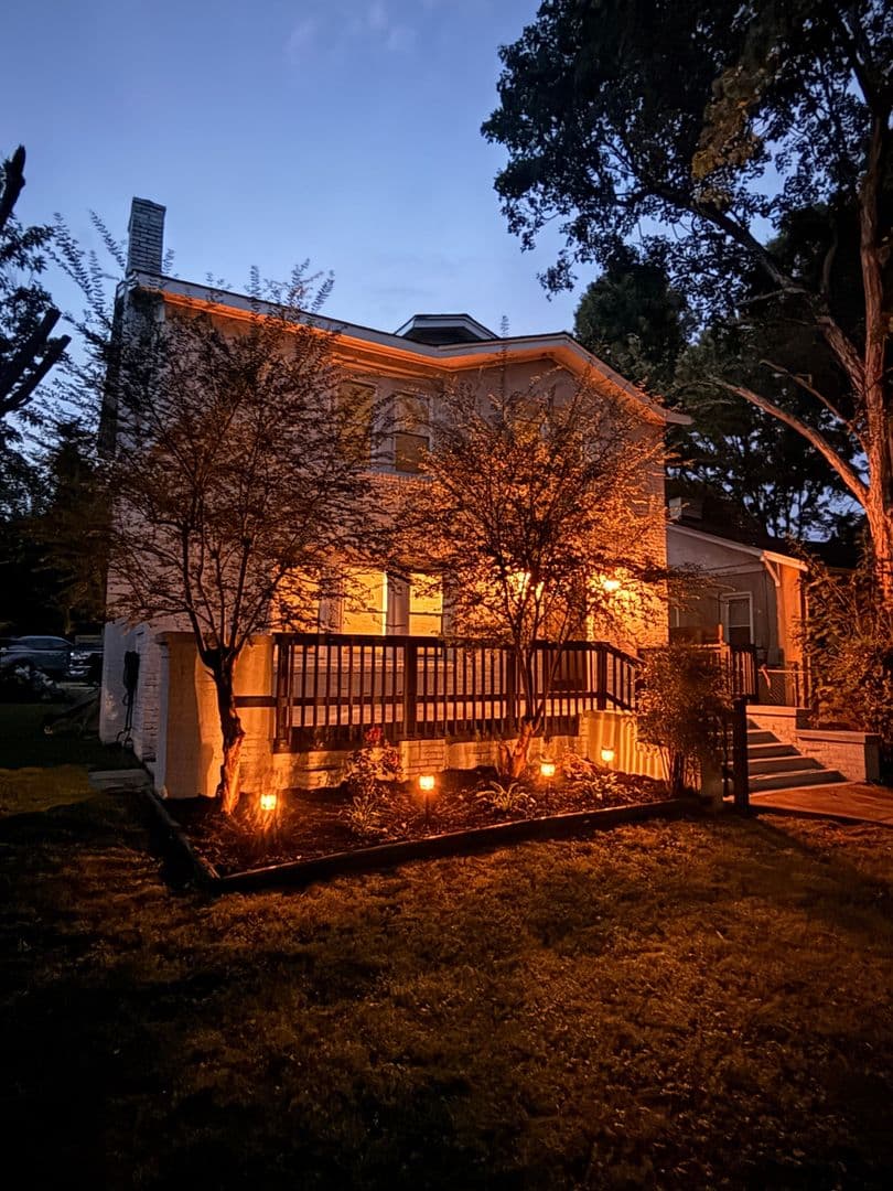 High Point House: 801 E Lexington Ave