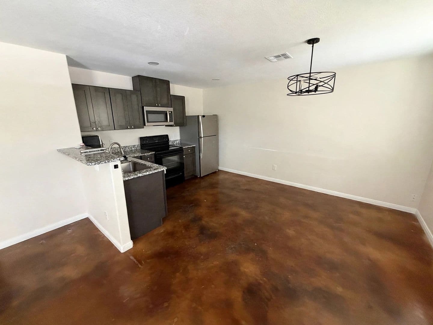Waco Townhome: 1716 N 12th St