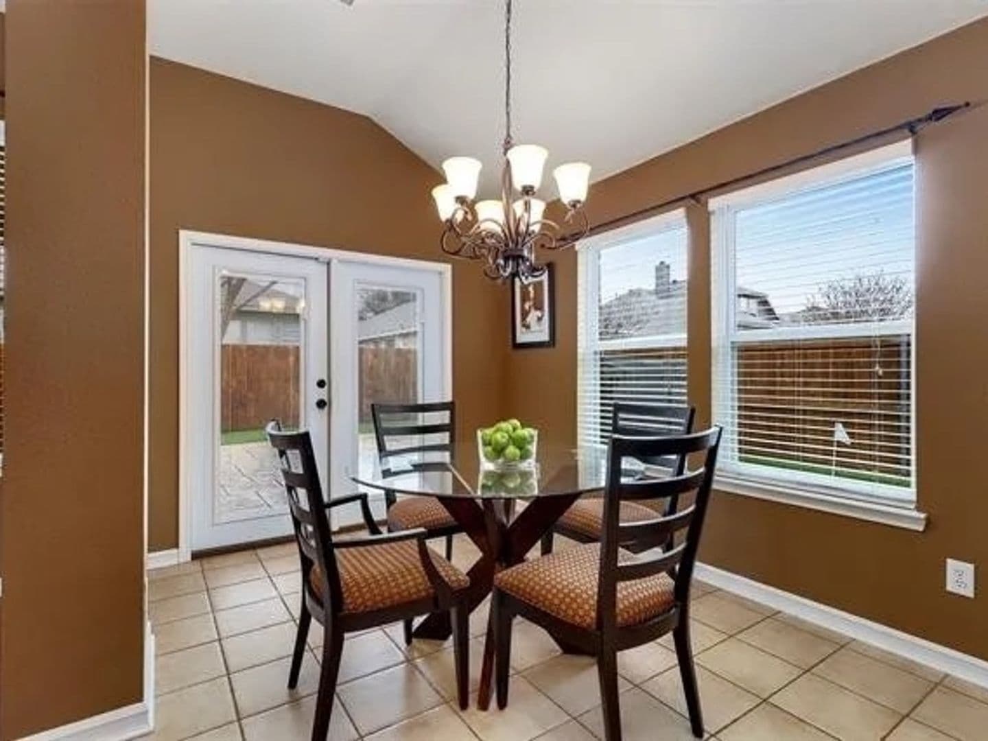 Fort Worth House: 4129 Broken Bend Blvd