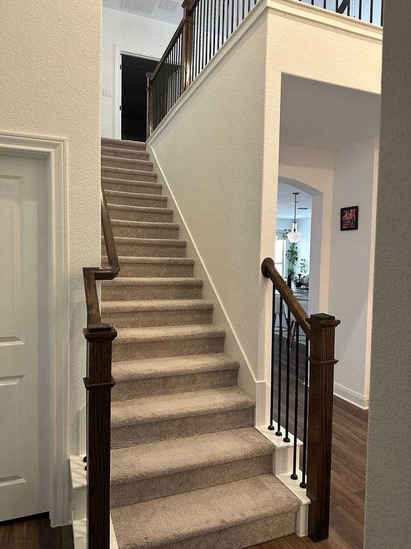 Liberty Hill House: 240 Canyoncrest Way