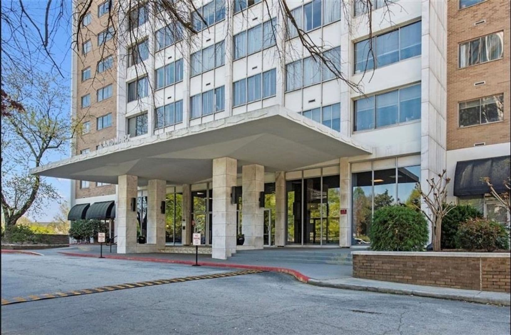 Atlanta Condo: 215 Piedmont Ave Ne