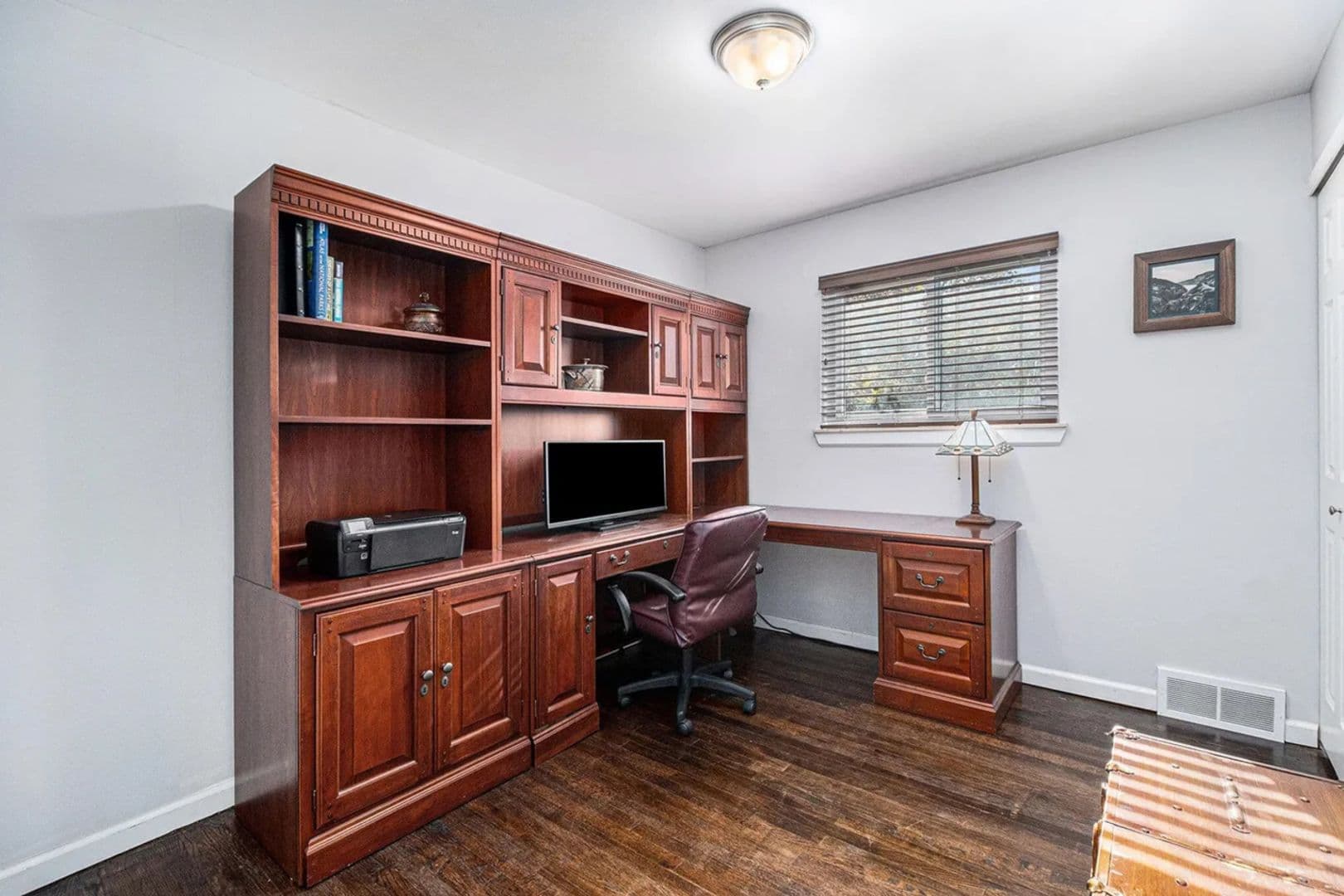 Warren House: 31007 reid drive