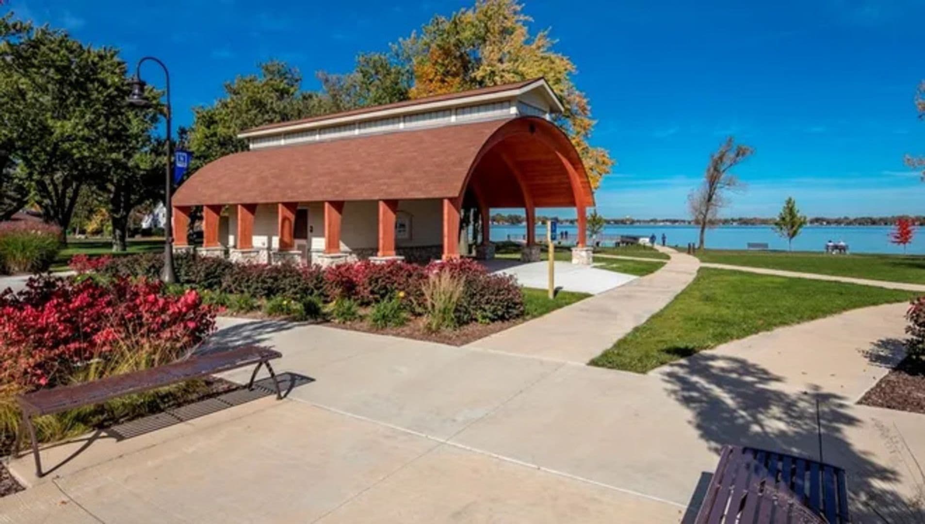 Walled Lake Condo: 422 Old Pine Way
