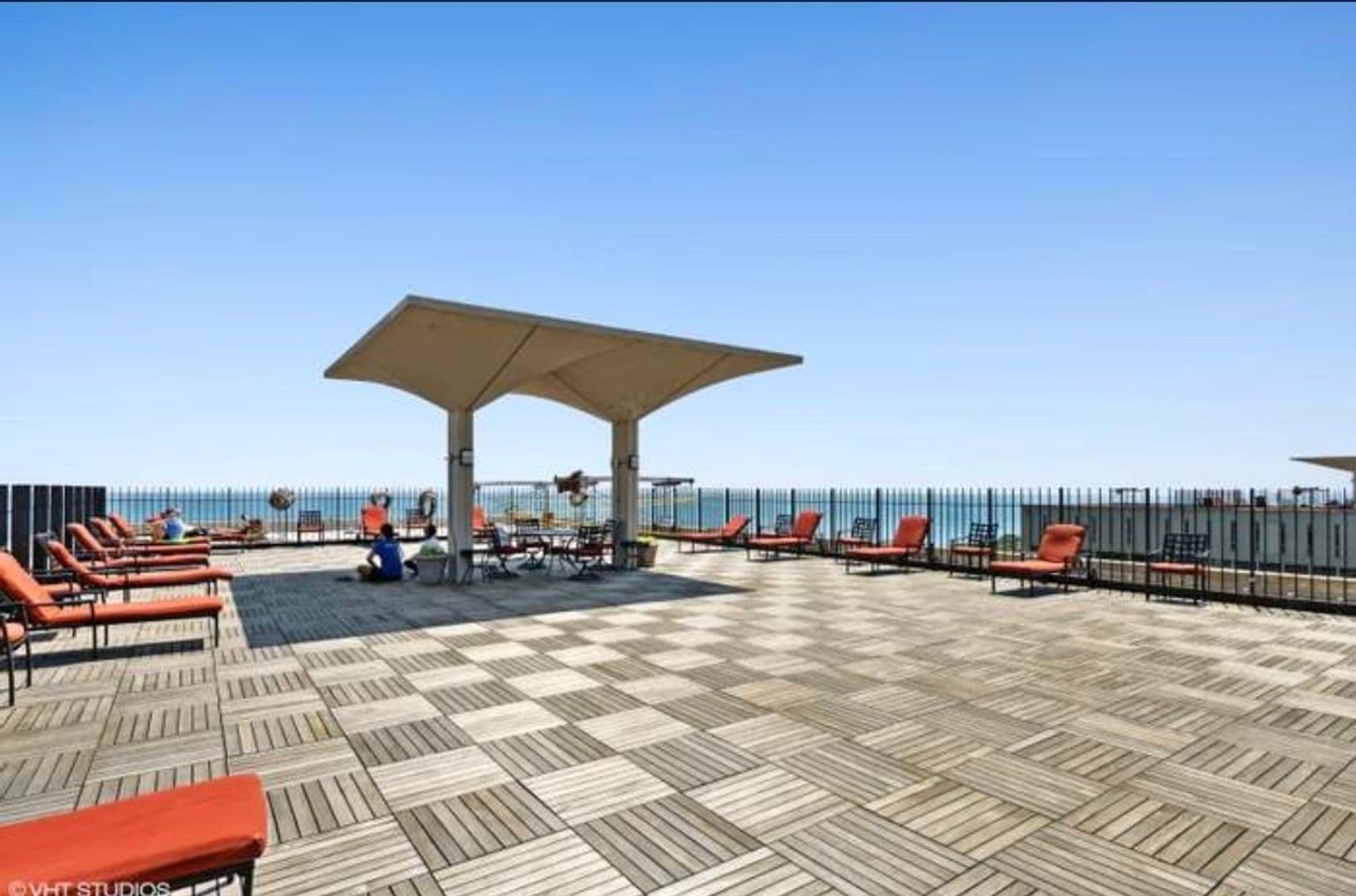Chicago Condo: 3550 N Lake Shore Dr
