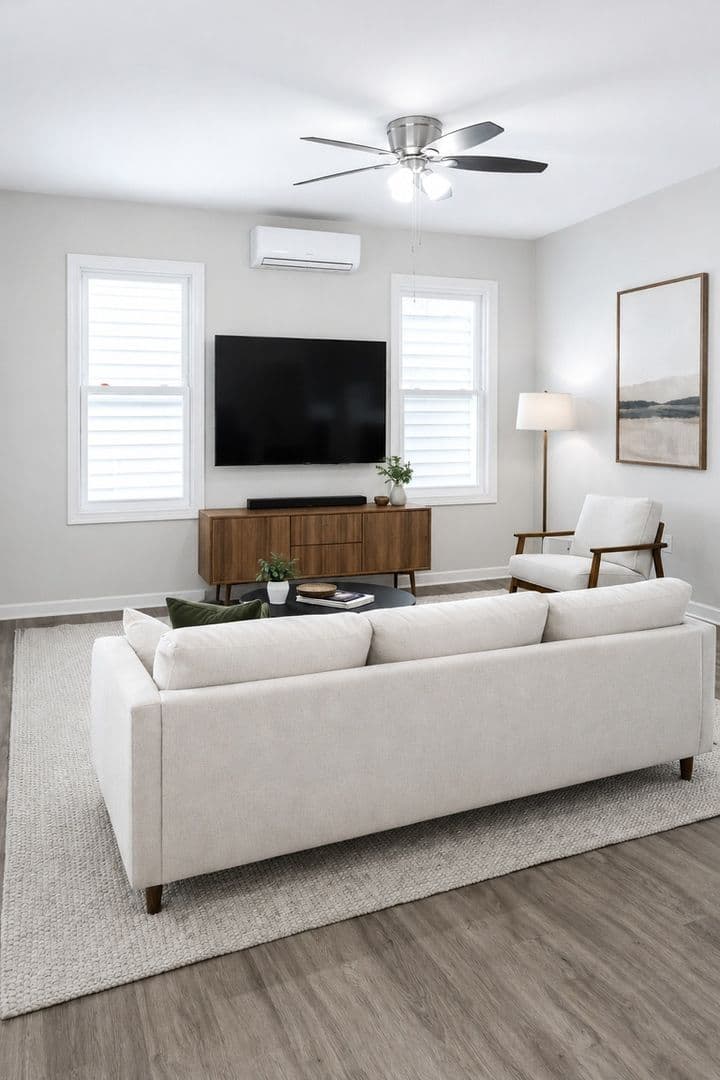 Jersey City Townhome: 207 Armstrong Ave