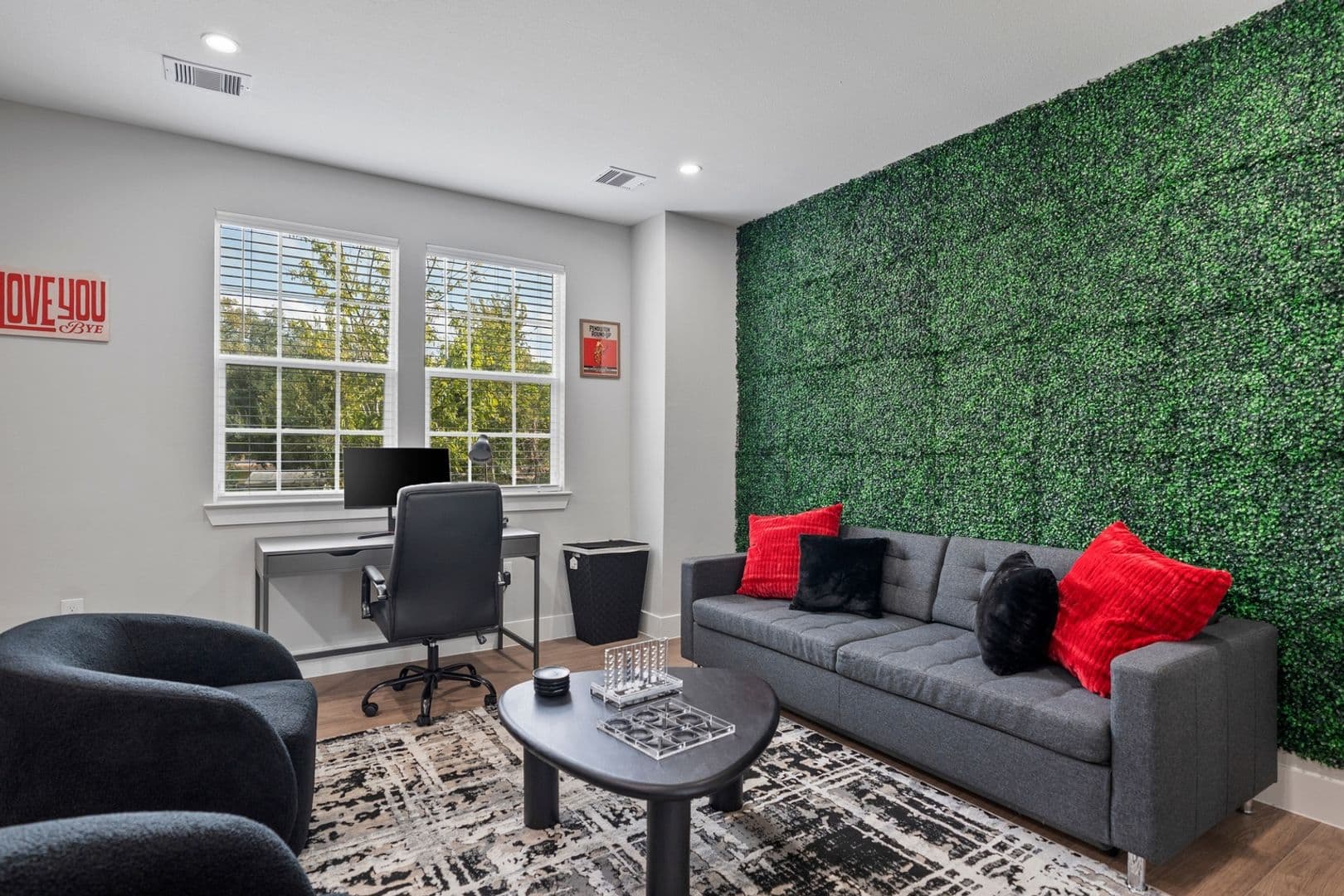 Houston House: 825 Paul Quinn St
