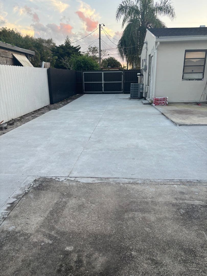 Miami Townhome: 1071 Nw 85th St