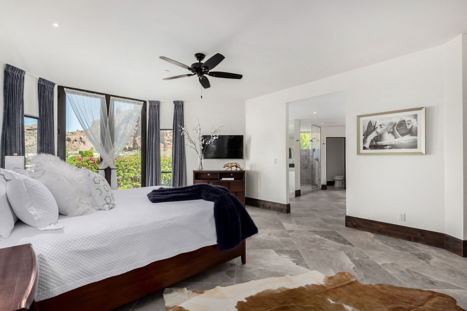 Phoenix House: 5655 N Camelback Canyon Dr