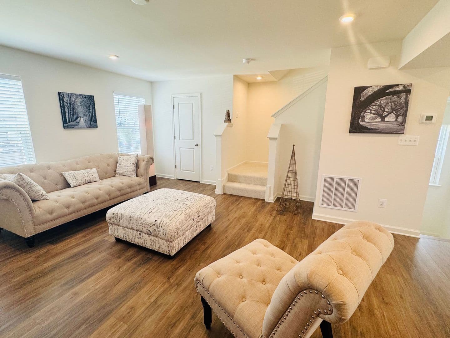 Falling Waters Townhome: 229 Clifton Mnr