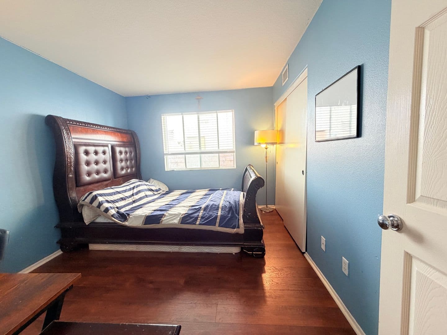 Santa Clarita House: 20350 Calhaven Dr
