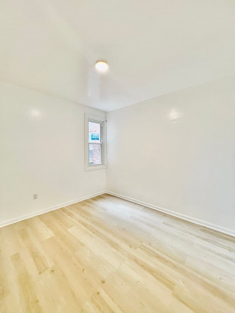 Philadelphia Townhome: 7607 Ogontz Ave