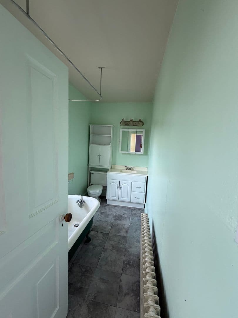 Paulsboro Townhome: 648 Beacon Ave