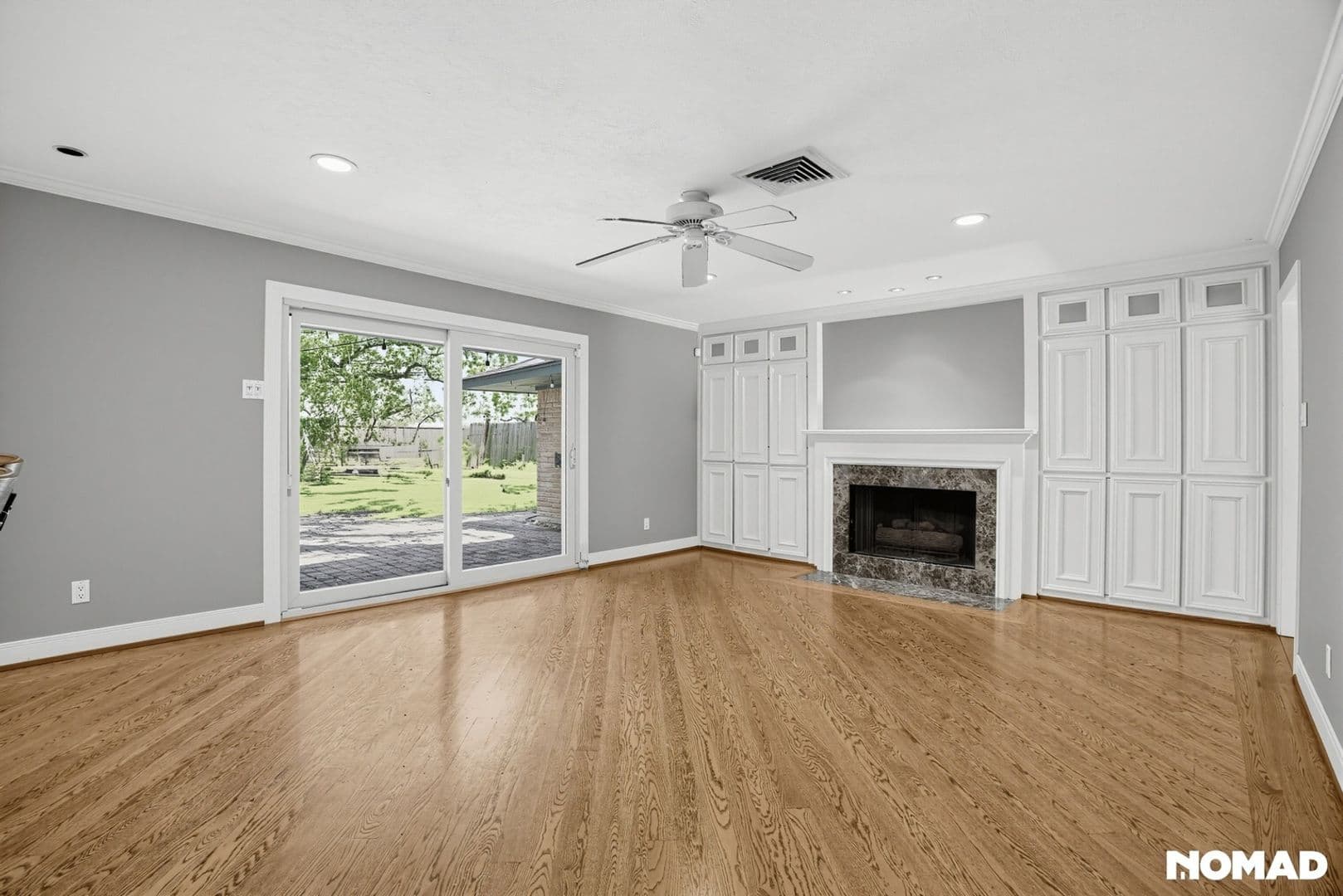 Houston House: 4726 Omeara Dr