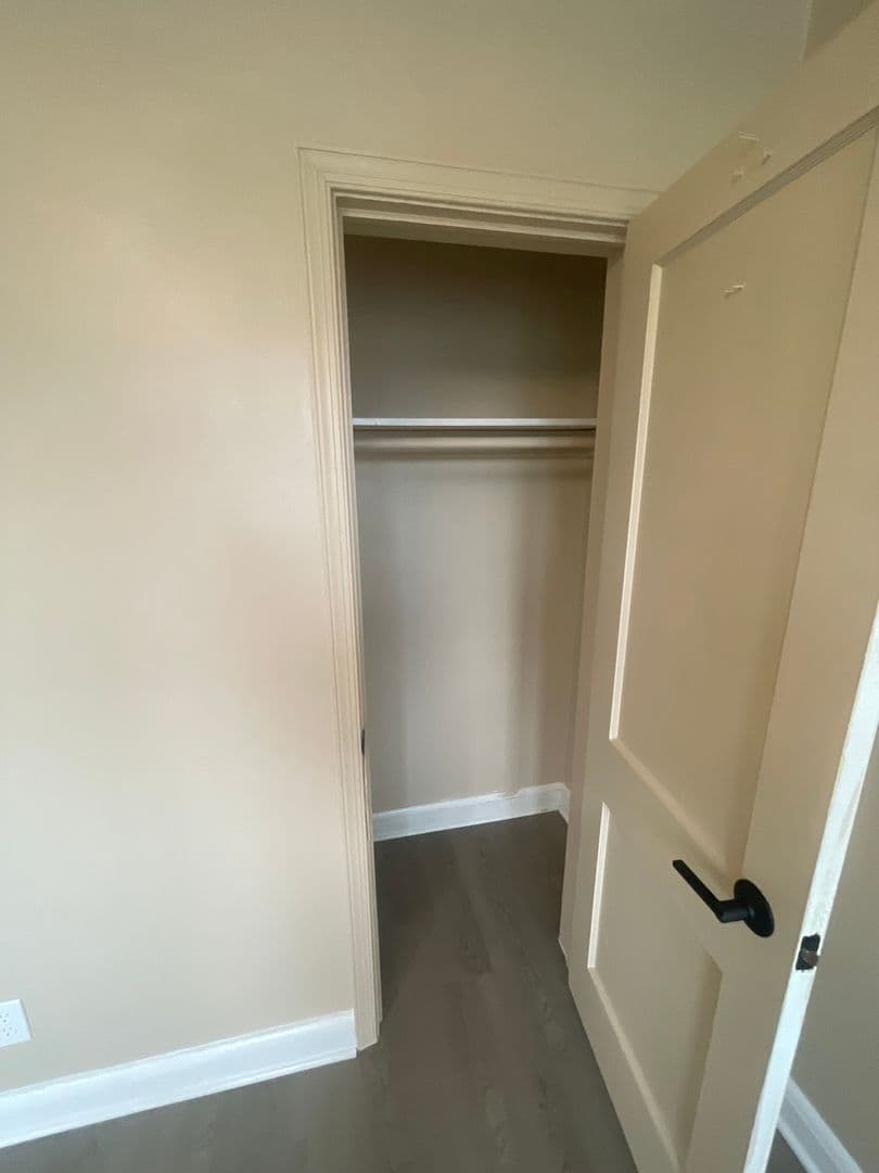 Essex House: 551 Welbrook Rd