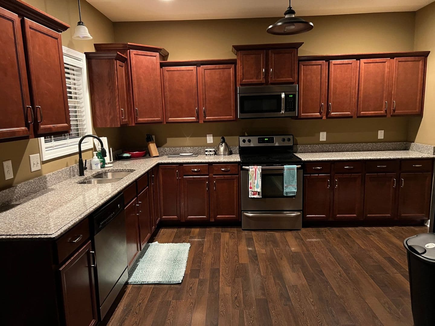 Clarksville House: 3369 Wiser Dr
