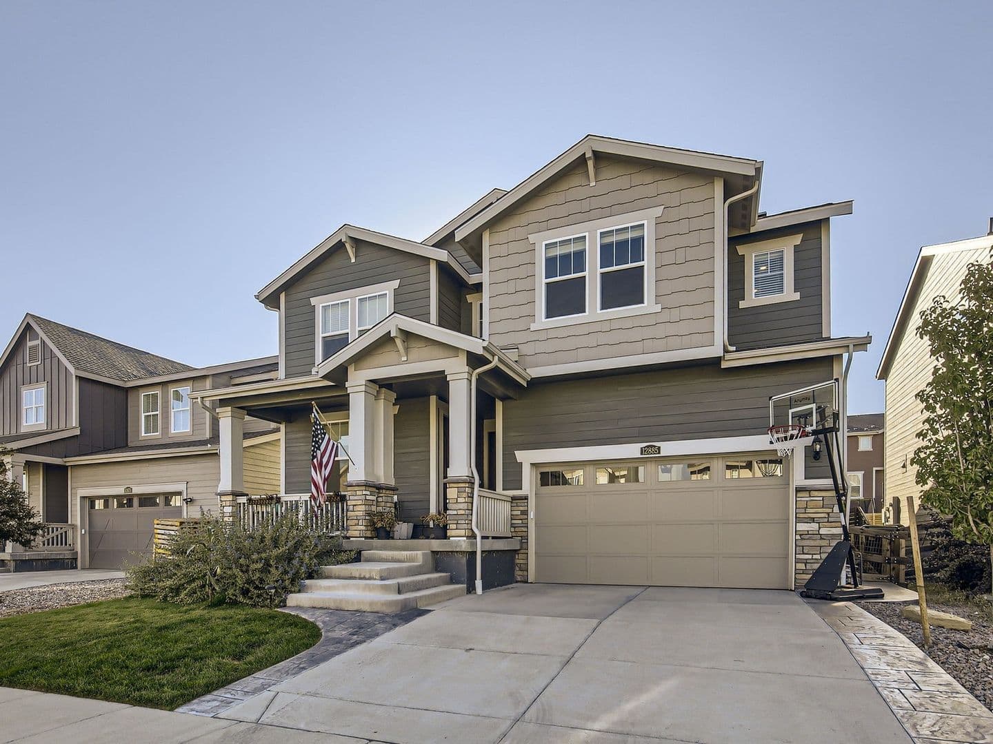 Longmont House: 12885 Bay St