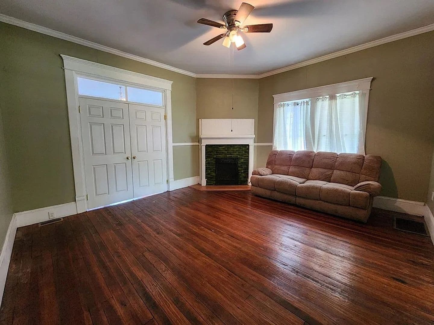 Ocilla House: 314 N Irwin Ave