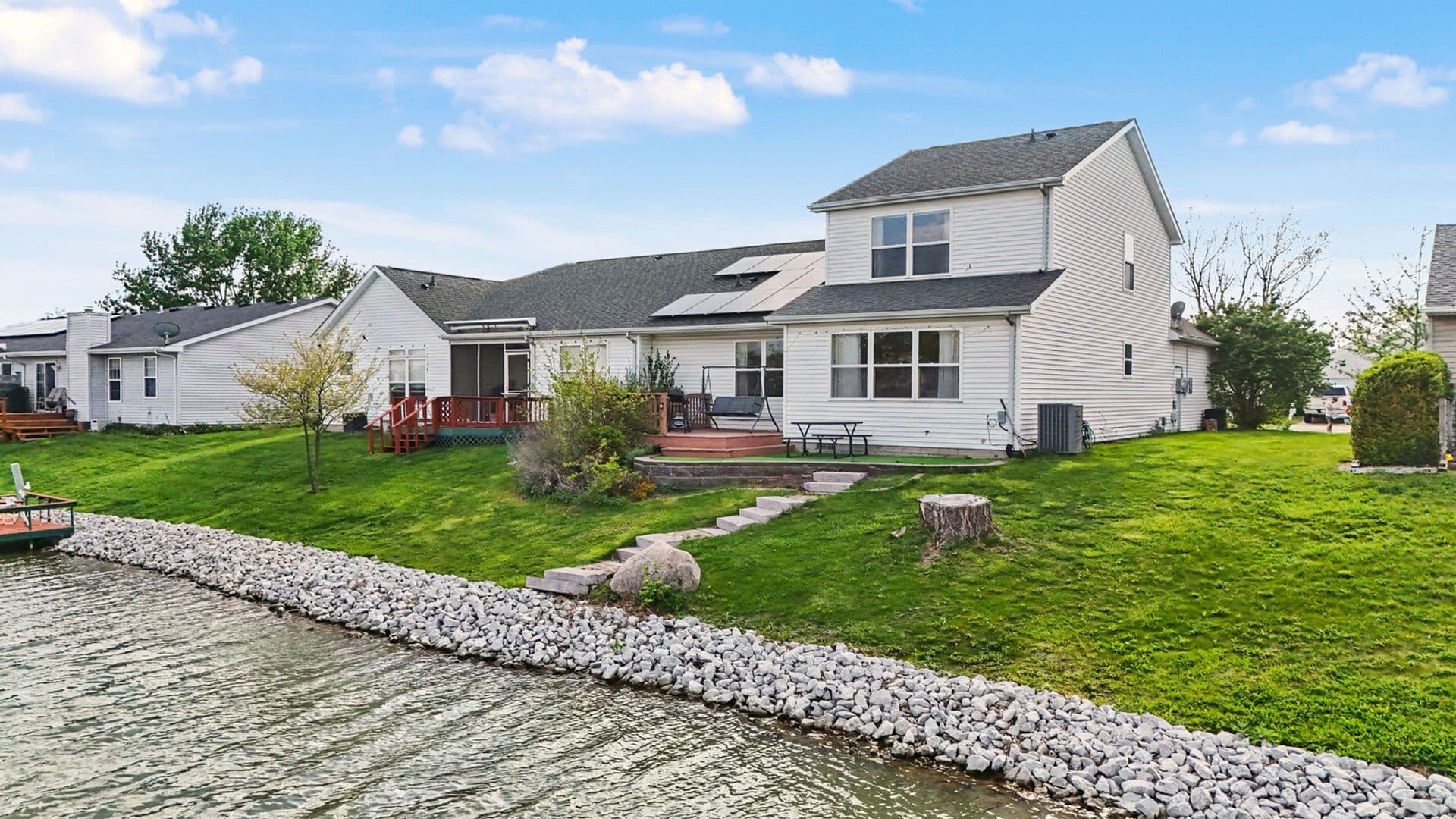 Champaign House: 708 Erin Dr