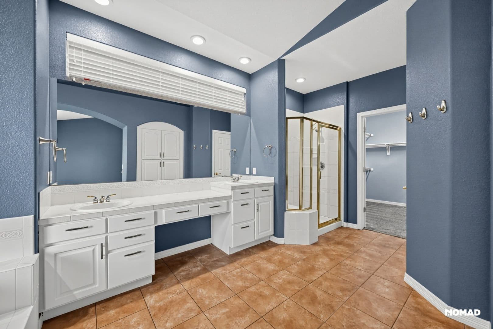 Aurora House: 21955 E Costilla Dr