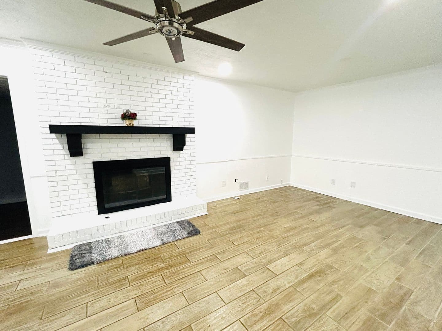 Snellville House: 2664 Abington Dr