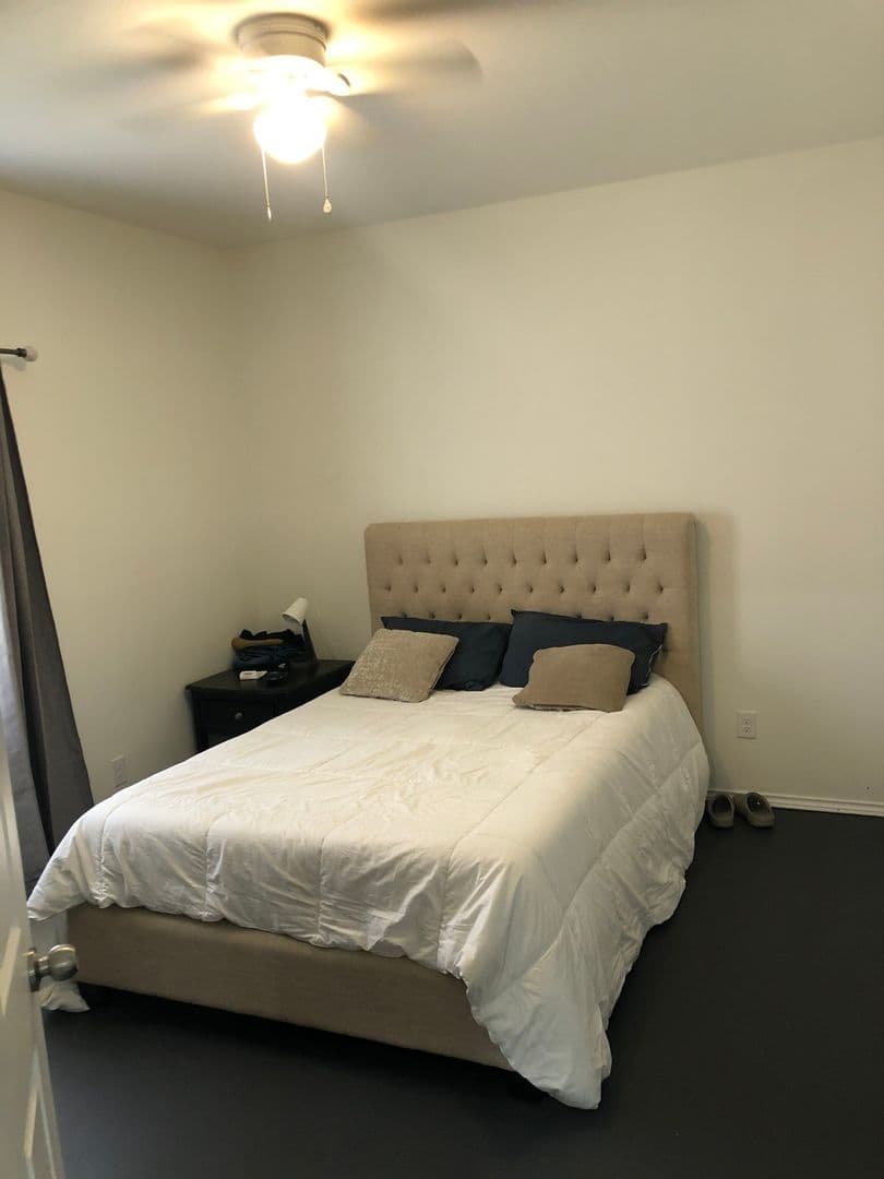 Lindale Townhome: 22404 Matins Ln