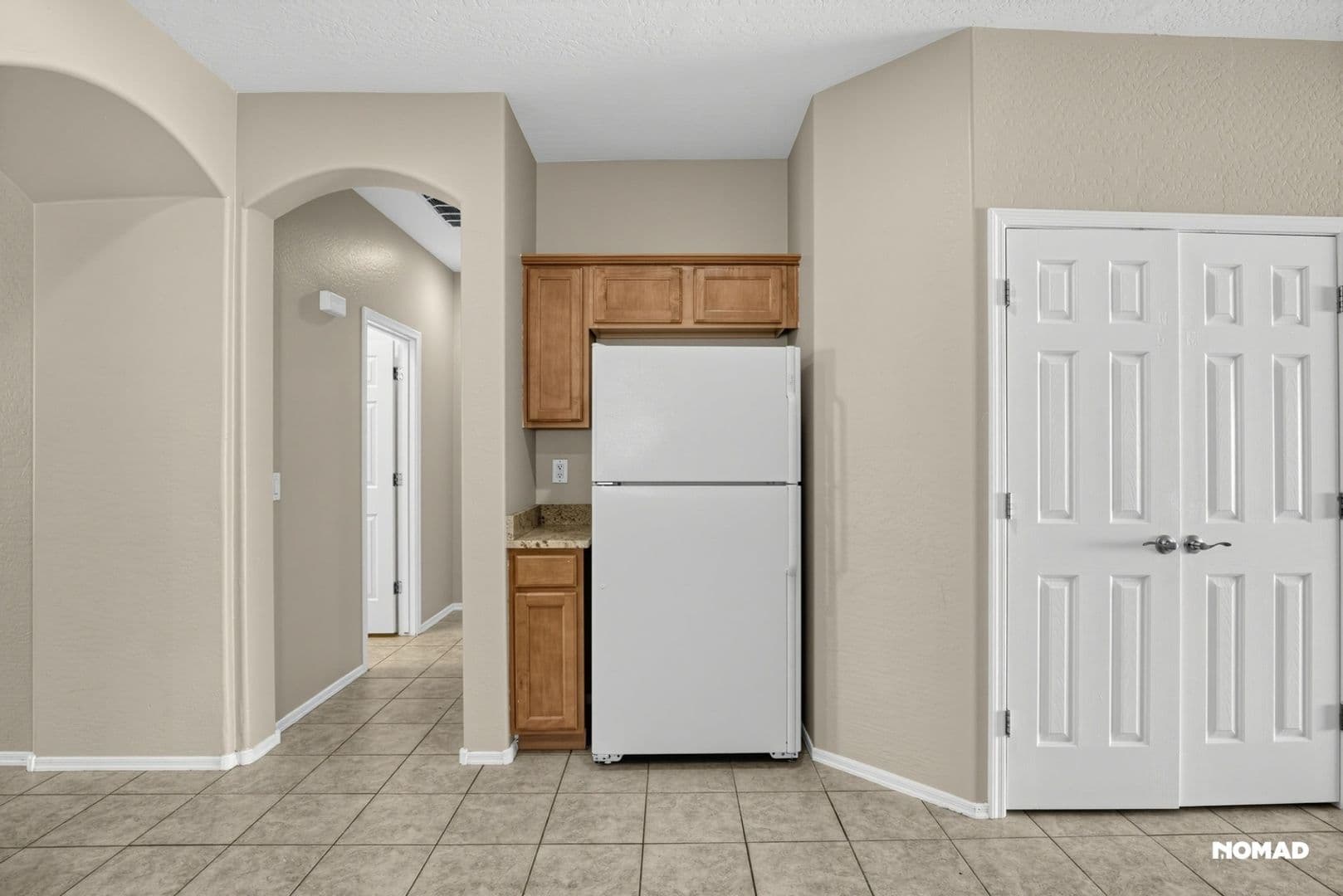 Goodyear House: 15216 W Winward Ave