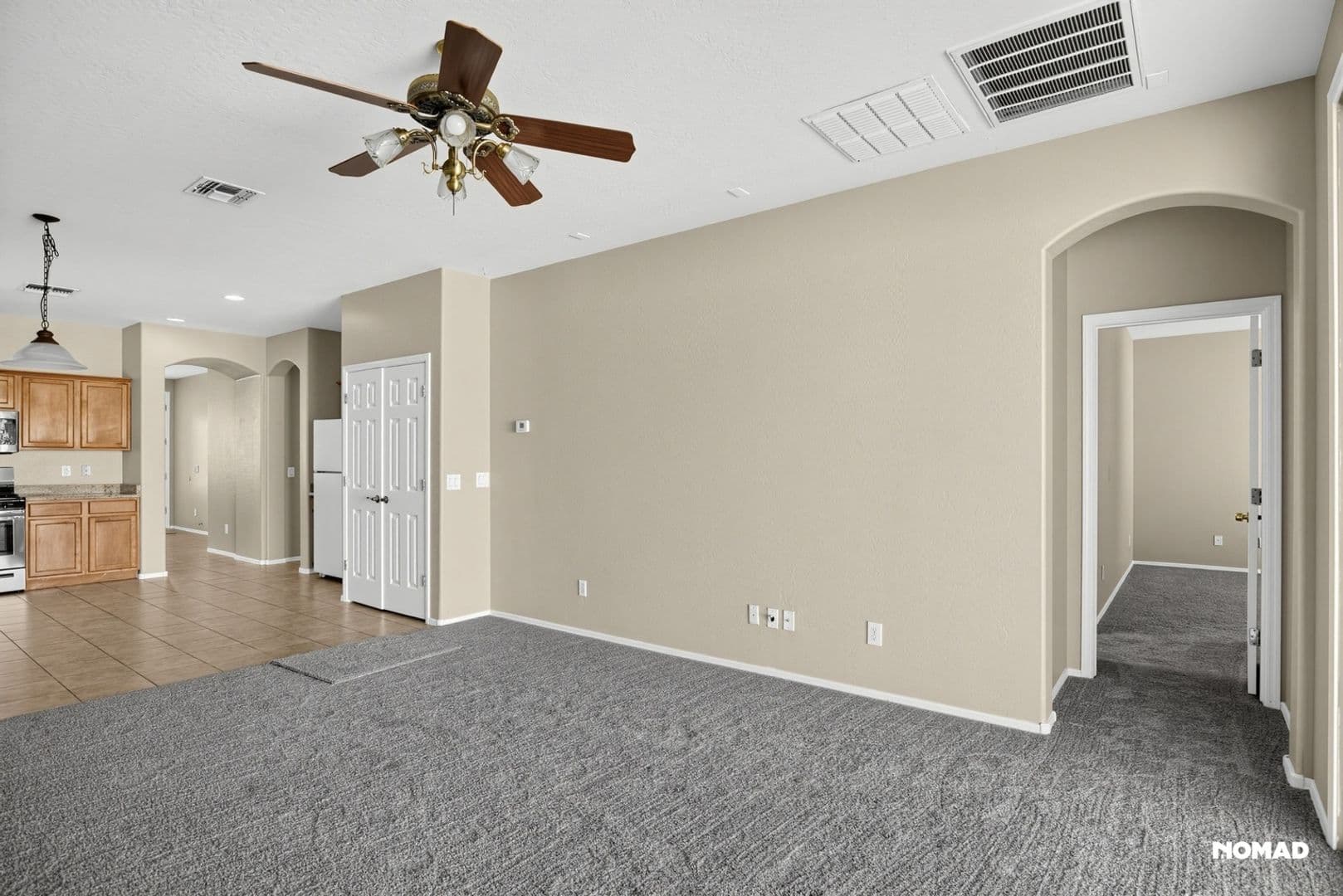Goodyear House: 15216 W Winward Ave