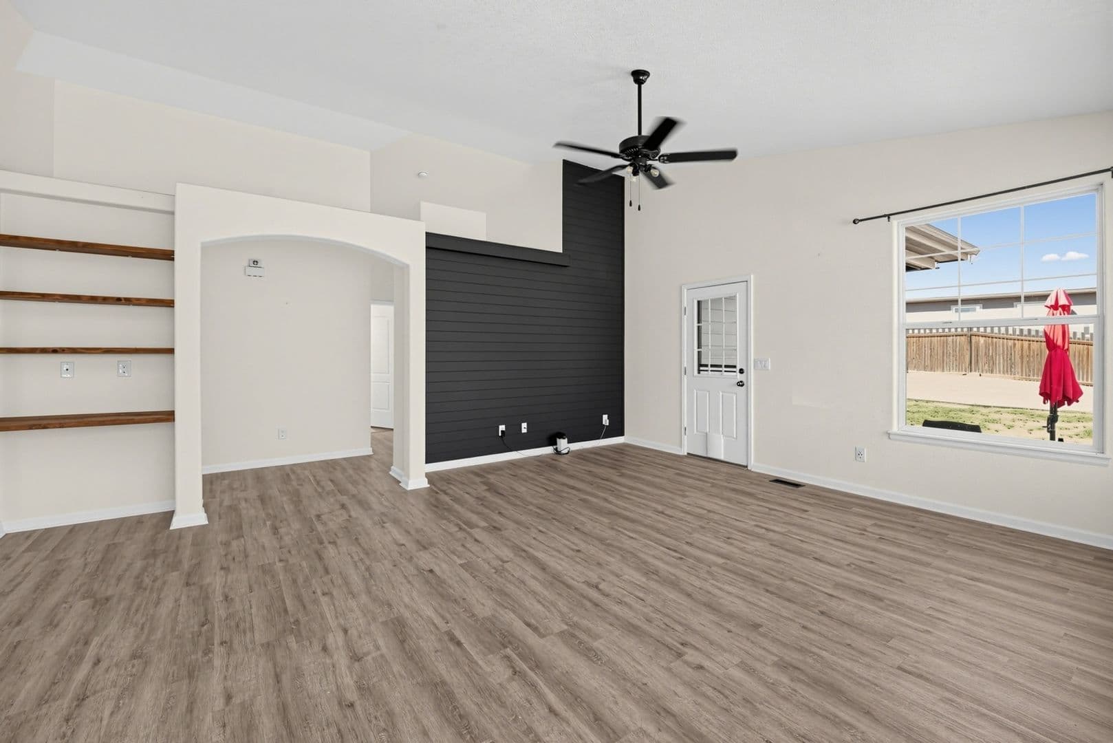 Brighton House: 1657 Dyer Loop