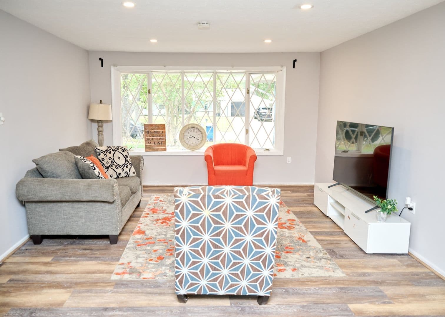 Waldorf House: 1314 Harwich Dr