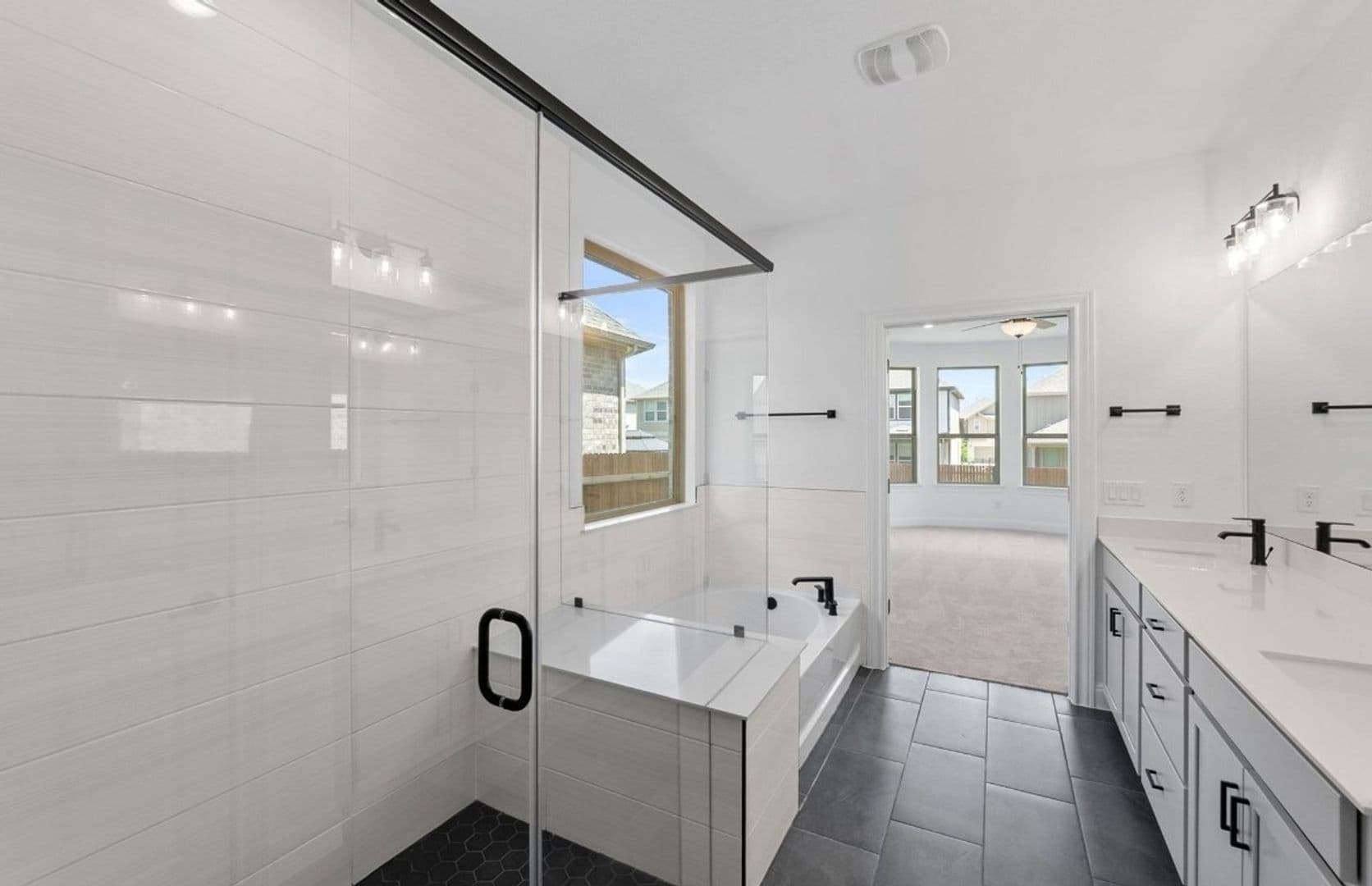 Liberty Hill House: 240 Canyoncrest Way