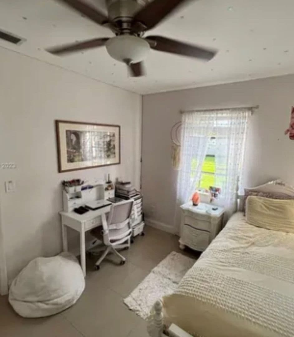 Miami Townhome: 1071 Nw 85th St