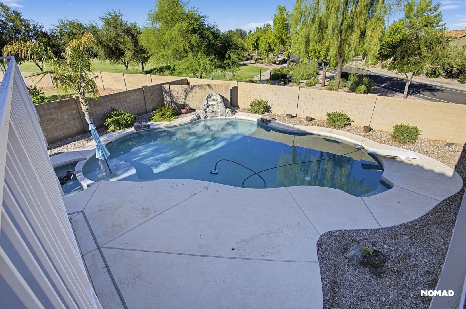 Gilbert House: 141 S Quartz St