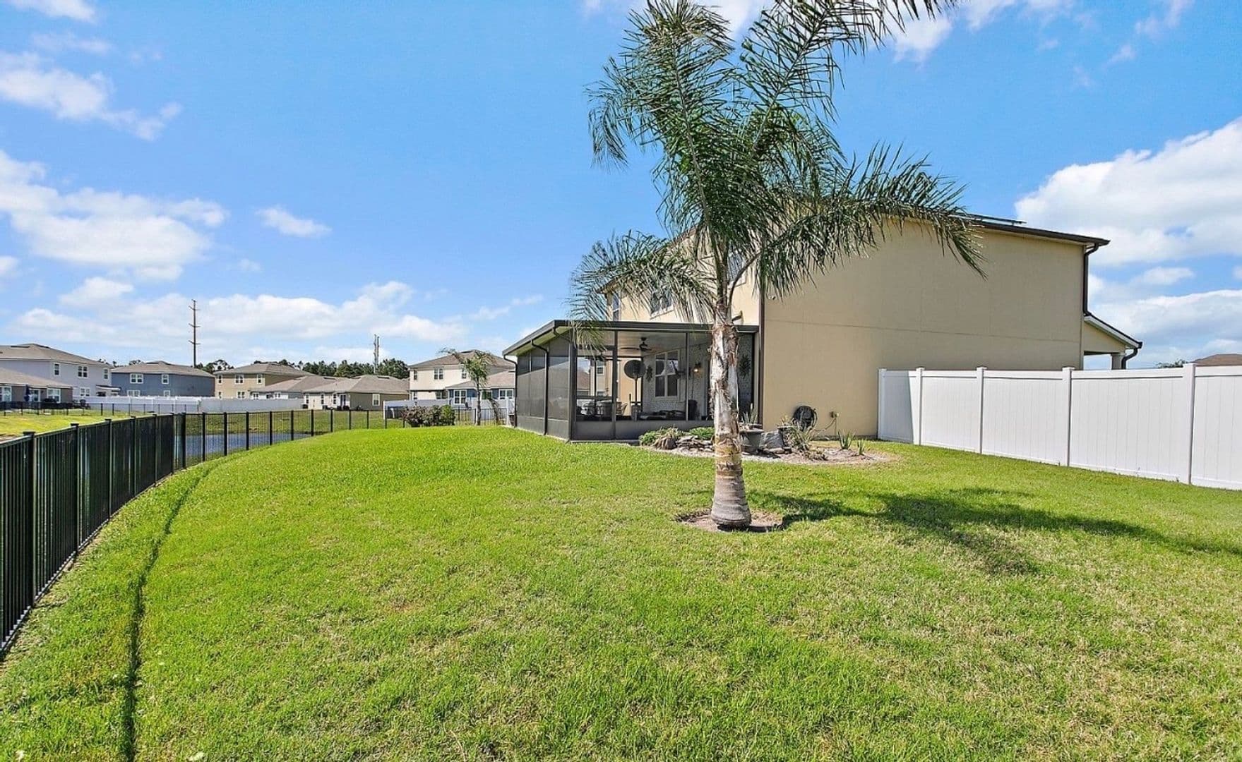 Jacksonville House: 3512 Guppy Ct