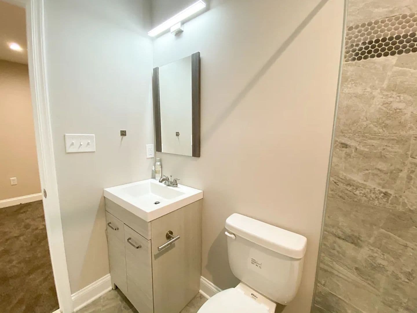 Washington House: 3220 9th Pl Se
