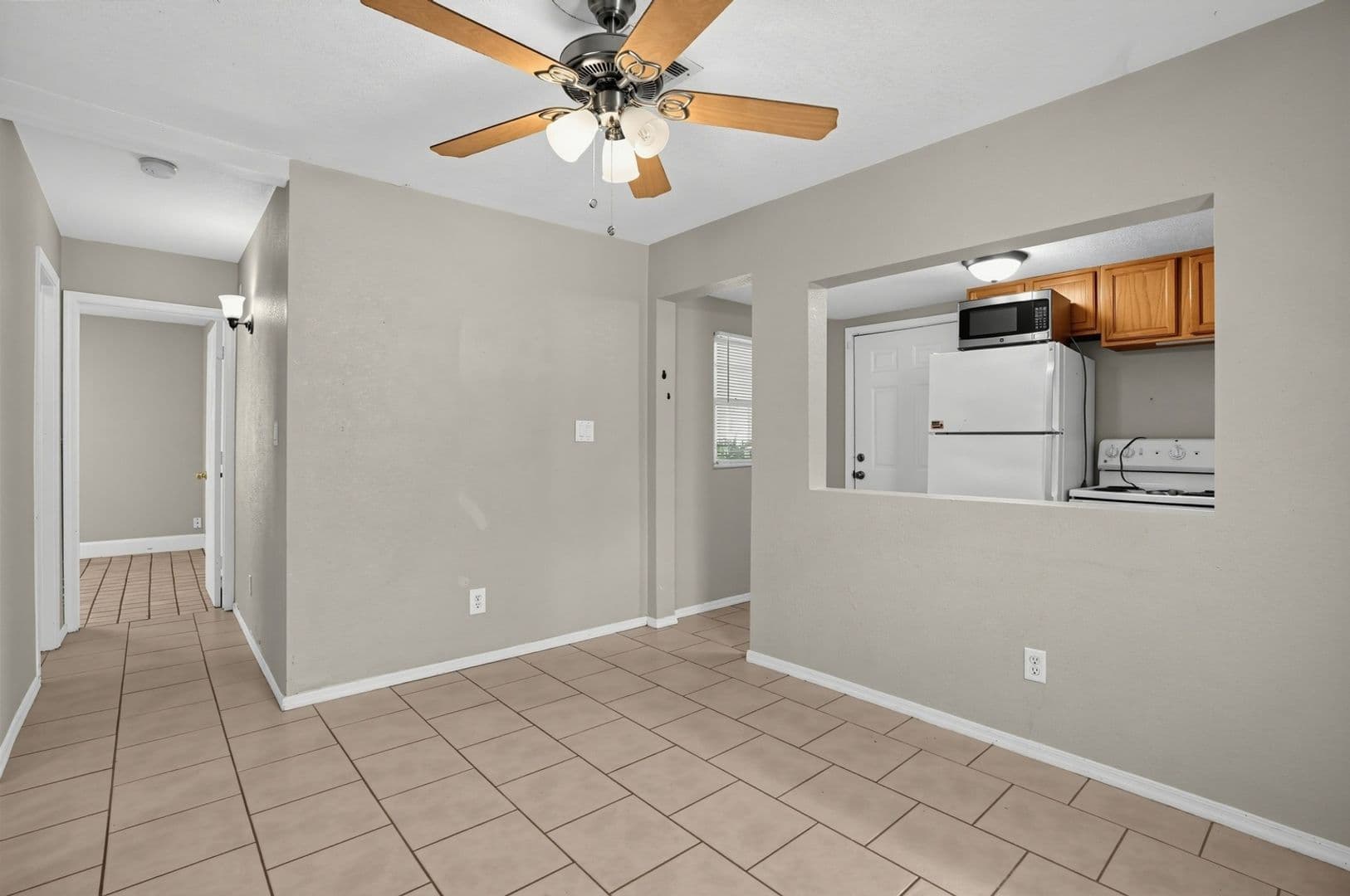 Phoenix Townhome: 1524 W Monroe St