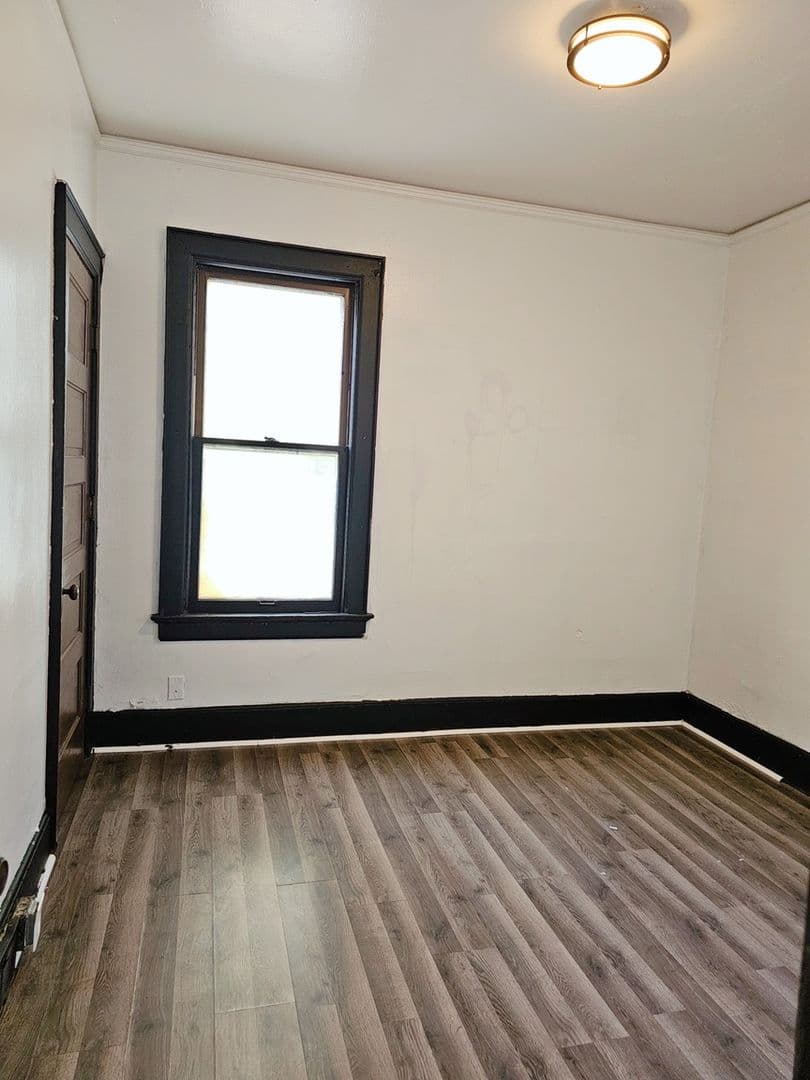 Milwaukee Townhome: 2231 N 41st St