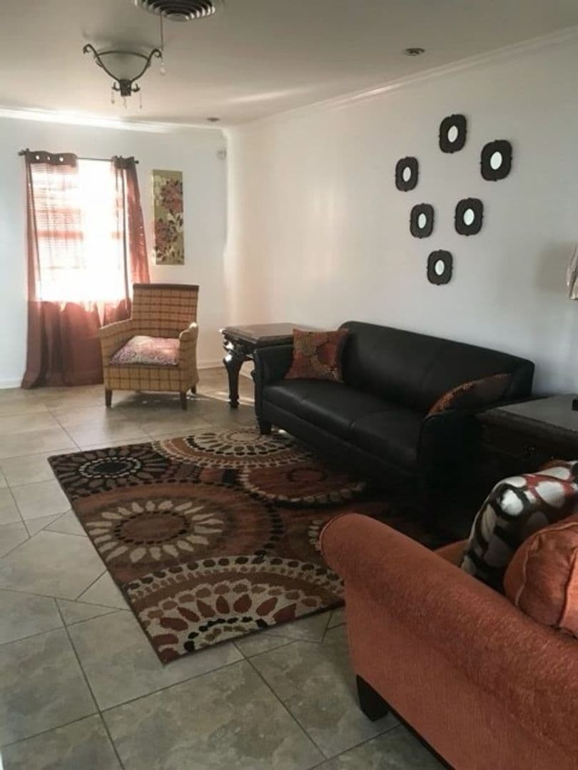 Marrero House: 4013 Beech St