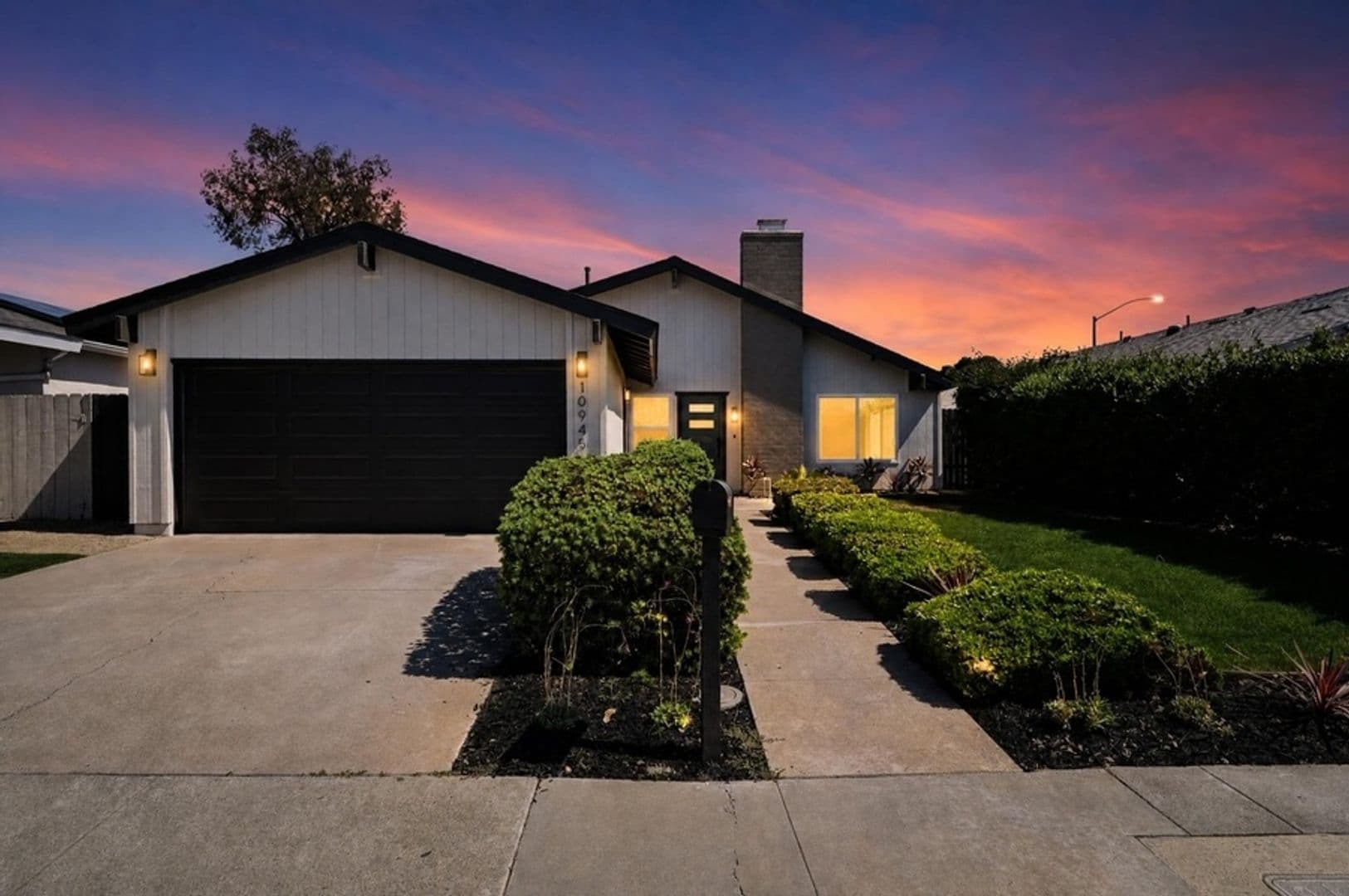 San Diego House: 10945 Janice Ct