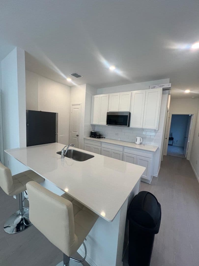 Kyle House: 150 Outrigger Way
