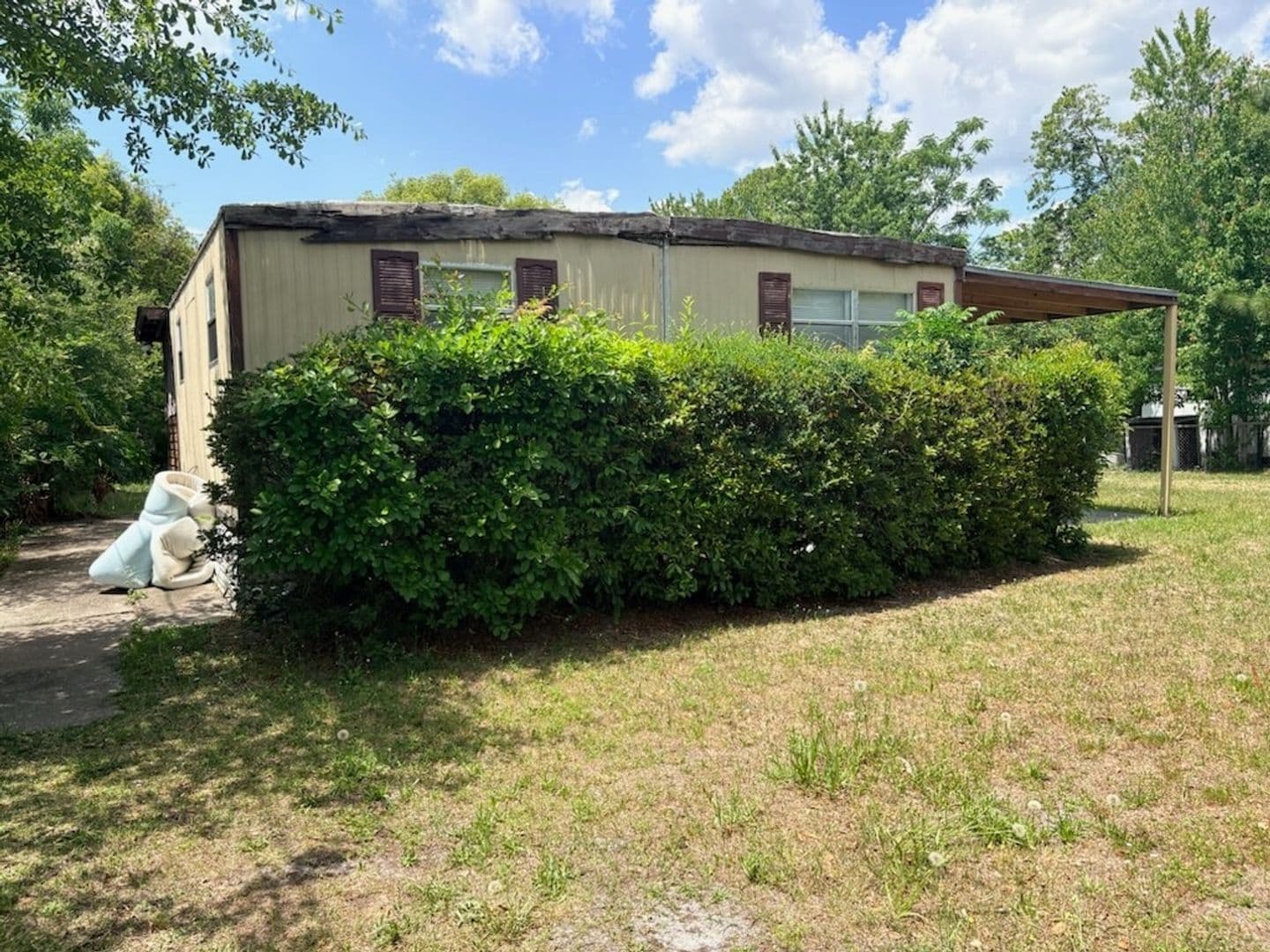 Jacksonville House: 2152 Glen Gardner Dr