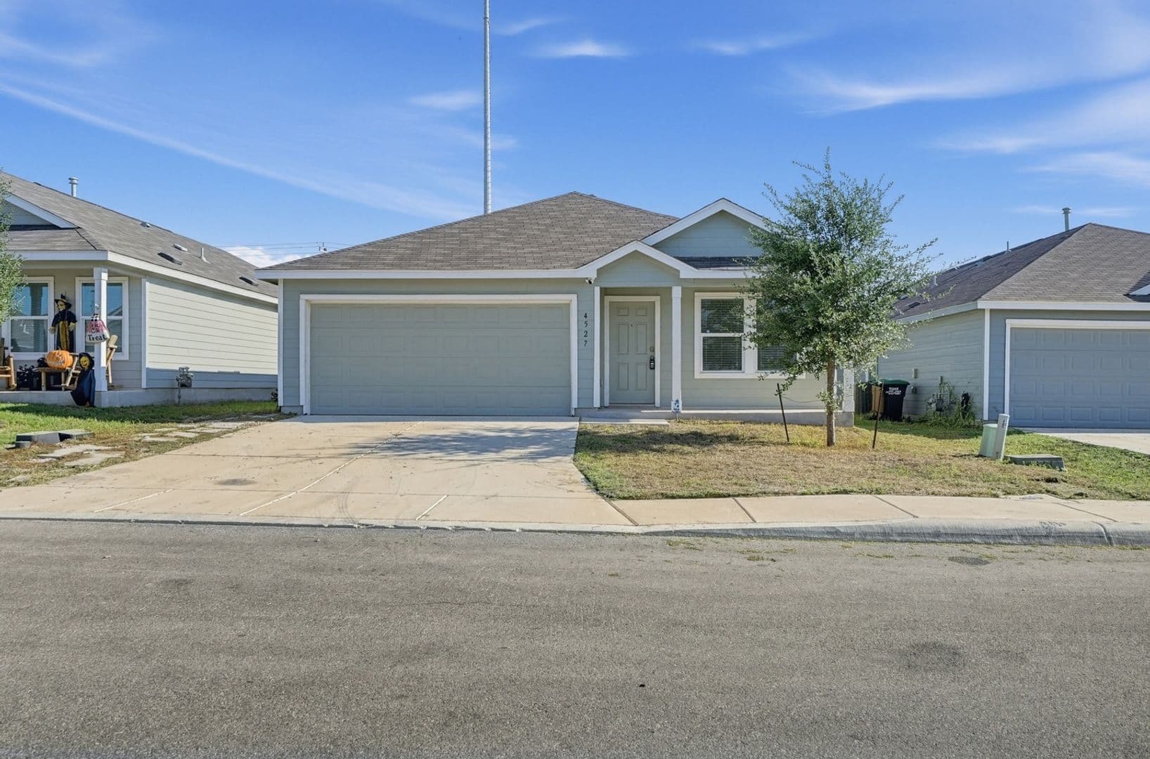 San Antonio House: 4527 Azure Pl