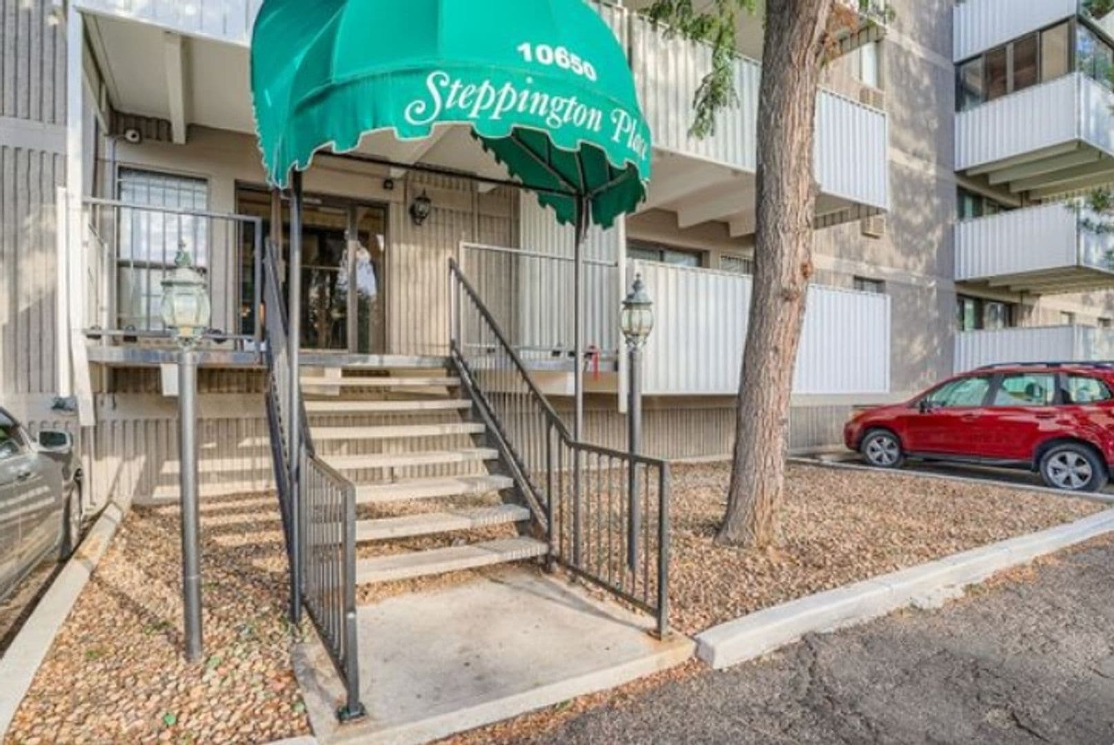 Denver Condo: 10650 E Tennessee Ave