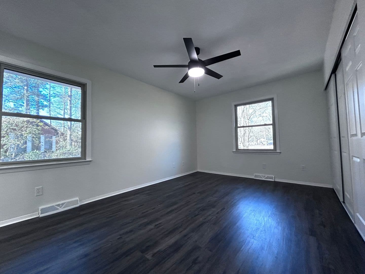 Columbia House: 3700 Cairnbrook Ct