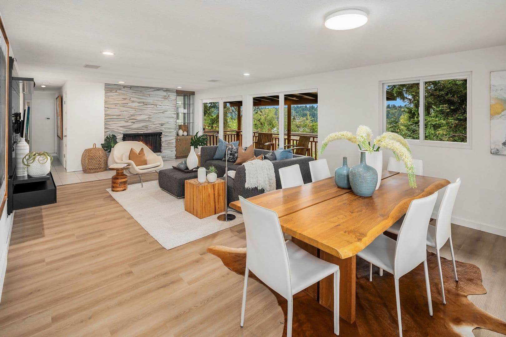 Bellevue House: 5761 110th Ave SE