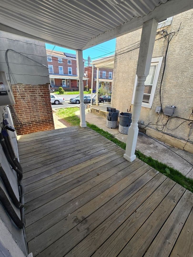 Clifton Heights Townhome: 32 S Penn St