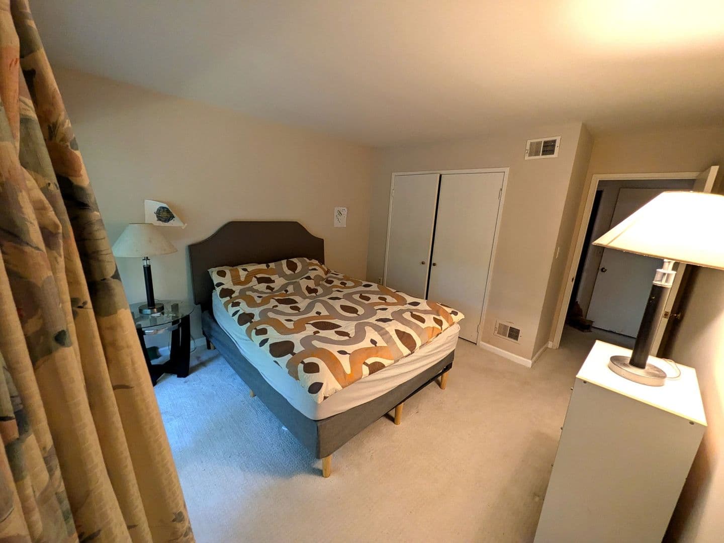 Potomac House: 8801 Quiet Stream Ct