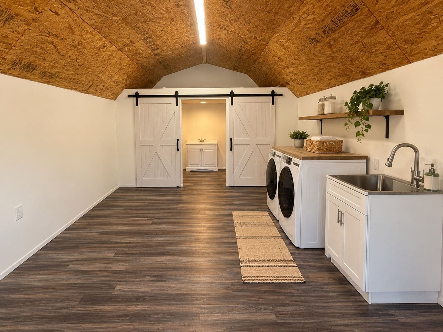 Point House: 652 Co Rd 4252